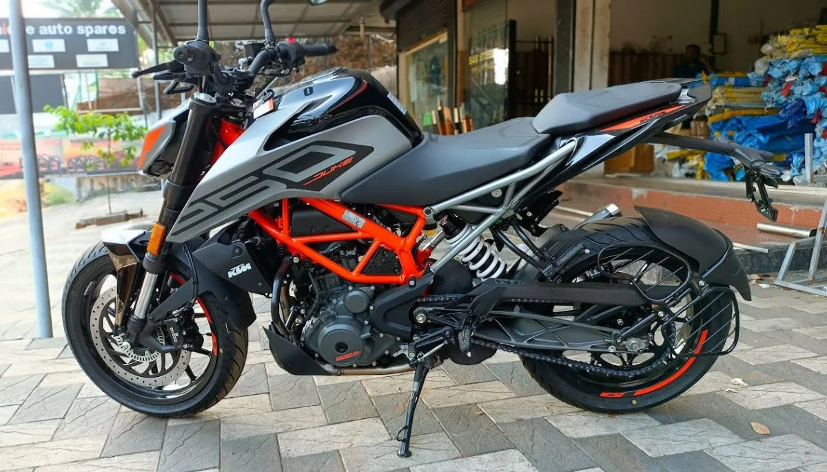 KTM Duke 250 Review